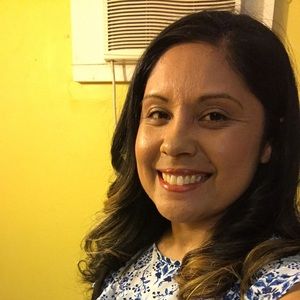 Meet your Posher, Yesenia